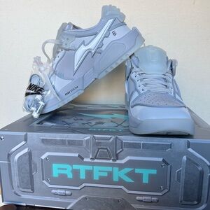 RTFKT X Nike Dunk Genesis (G) wolf grey/white